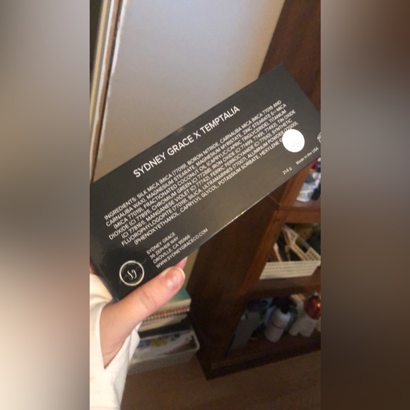 Sydney Grace x Temptalia On the Horizon Deep Eyeshadow Palette - Picture 4 of 6